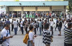 Hồng Kông: Phe thân Bắc Kinh chiếm 42/302 ghế
