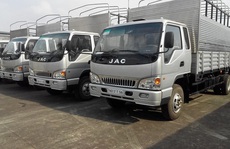 Hai năm khóc ròng, tồn kho chục ngàn xe tải, càng buôn càng lỗ