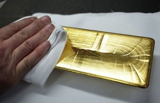 Hàng tỉ USD tiền và vàng biến mất bí ẩn