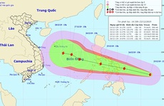 Bão Phanfone giật cấp 11 sắp vào Biển Đông