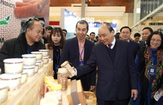 Thủ tướng đề nghị doanh nghiệp nói thẳng về tình trạng 'bị dọa nạt'