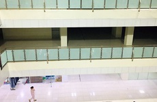 Trung tâm thương mại ven đô ế ẩm