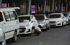 Nhiều tài xế bị tước bằng lái tại sân bay Tân Sơn Nhất