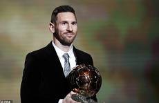 Lionel Messi lưu danh lịch sử với 'Quả bóng vàng' thứ 6