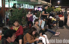 Kẹt xe cầu Mỹ Thuận gây khốn khổ cho khách ở... bến xe Cần Thơ