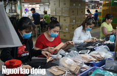 Công nhân chật vật nuôi sống bản thân và gia đình