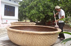 Kỳ công nghề đan thuyền thúng ở xứ Quảng