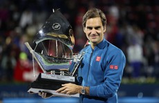 Phục thù tay vợt trẻ, Federer giành danh hiệu thứ 100