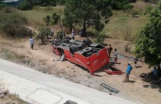 Xe chở đoàn khách Hàn Quốc gặp nạn ở Bình Thuận