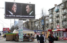 Ukraine “xài chùa” hình ảnh Tổng thống Putin, Nga đáp trả hài hước