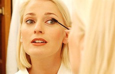 Bí quyết trang điểm khiến phụ nữ tuổi trung niên không bị già đi