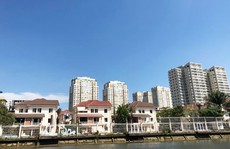 Rắp tâm lấn chiếm bờ sông Sài Gòn