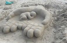 Độc đáo các tác phẩm tại cuộc thi xây tượng cát trên biển Đà Nẵng