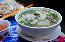 Quán miến vịt 60 năm vẫn đông khách ở TP HCM