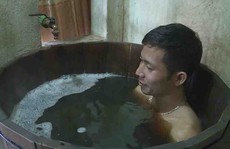 Thứ nước tắm kỳ lạ ở Lai Châu