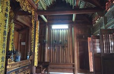 Trầm trồ trước vẻ đẹp của ngôi nhà gỗ mít độc nhất nhì đất Hà thành