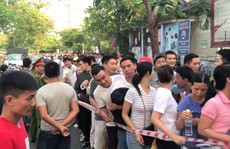 Ngành y tế tỉnh Thừa Thiên – Huế lên tiếng việc để người dân phải 'rồng rắn' đăng ký tiêm vắc – xin dịch vụ