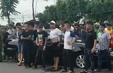 Vụ giang hồ vây xe chở công an: Rà soát, sàng lọc 10 đối tượng