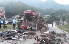Vụ tai nạn 41 người thương vong ở Hòa Bình: Tài xế xe khách đang bị tước bằng lái