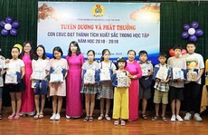 THỪA THIÊN - HUẾ: Tuyên dương con CNVC-LĐ vượt khó, học giỏi