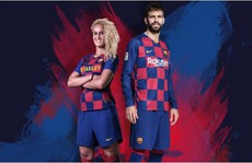 Fan hâm mộ thất vọng với trang phục mới của Barcelona
