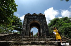 Lên đỉnh đèo Ngang khám phá ‘cổng trời’ bị lãng quên Lên đỉnh đèo Ngang khám phá ‘cổng trời’ bị lãng quên