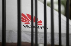 An ninh quốc gia Mỹ bị đe dọa vì... cấm Huawei?