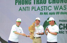 Hàng không Việt Nam loại bỏ đồ nhựa dùng một lần