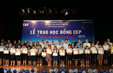 2.253 suất học bổng cho con thành viên CEP