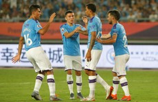 Sterling tỏa sáng, Man City đè bẹp West Ham ở Asia Trophy