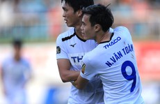 Tuấn Anh, Xuân Trường ghi điểm
