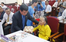 QUẢNG NAM: 7 cá nhân được trao tặng giải thưởng Huỳnh Ngọc Huệ