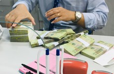 Nhiều ngân hàng bất ngờ giảm lãi suất cho vay