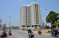 Đua nhau bán trái phiếu lãi suất cao