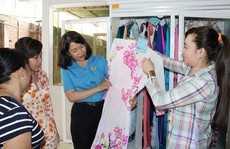 Tặng 24.600 áo dài cho nữ công nhân