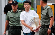 Vừa ra tù, thủ lĩnh sinh viên Hồng Kông bị bắt lại