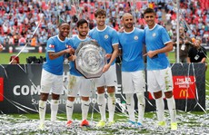 Thủ môn Bravo tỏa sáng, Man City bùng nổ ở Siêu cúp Anh