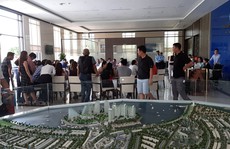 Khách hàng tập trung đòi giao nhà tại dự án The Sunrise Bay Đà Nẵng