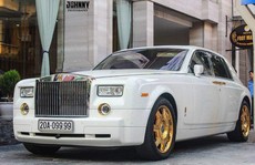 Đại gia Thái Nguyên bán Rolls-Royce Phantom mạ vàng biển tứ quý 9
