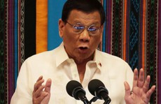 Ông Duterte cho phép dân bắn quan chức tham nhũng, hứa không bắt tội