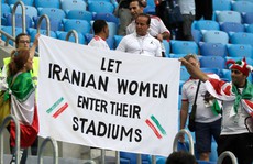 Nữ CĐV Iran tự thiêu vì quyền được xem bóng đá