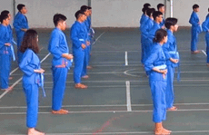 VIDEO - Nhói lòng trẻ nghiện game: Bên trong trường 'cắt cơn' ở TP HCM (phần cuối)