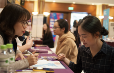 Anh thay đổi chính sách visa cho du học sinh
