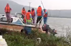 Đi đánh cá lúc mưa lũ, hai anh em họ bị lật thuyền tử vong