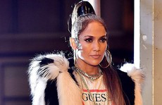 Jennifer Lopez bị khán giả chỉ trích, xua đuổi