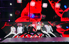 Khán giả Hà Nội 'phát cuồng' với các thần tượng Kpop