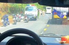 Kịch tính vây bắt 2 tên trộm xe máy trốn trên đèo Bảo Lộc