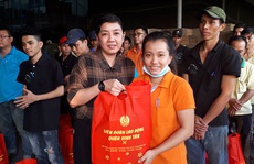 Giúp công nhân khó khăn đón Tết