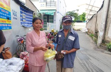 'Người giữ lửa' bếp ăn từ thiện