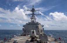 Mỹ lắp tên lửa siêu thanh cho tàu khu trục: Mối nguy lớn cho Trung Quốc?